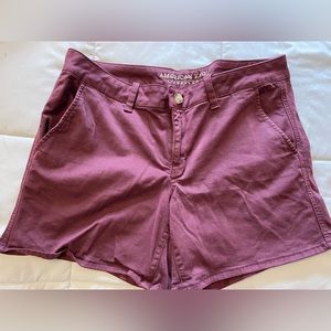 AE Sz 14 Midi Maroon Shorts